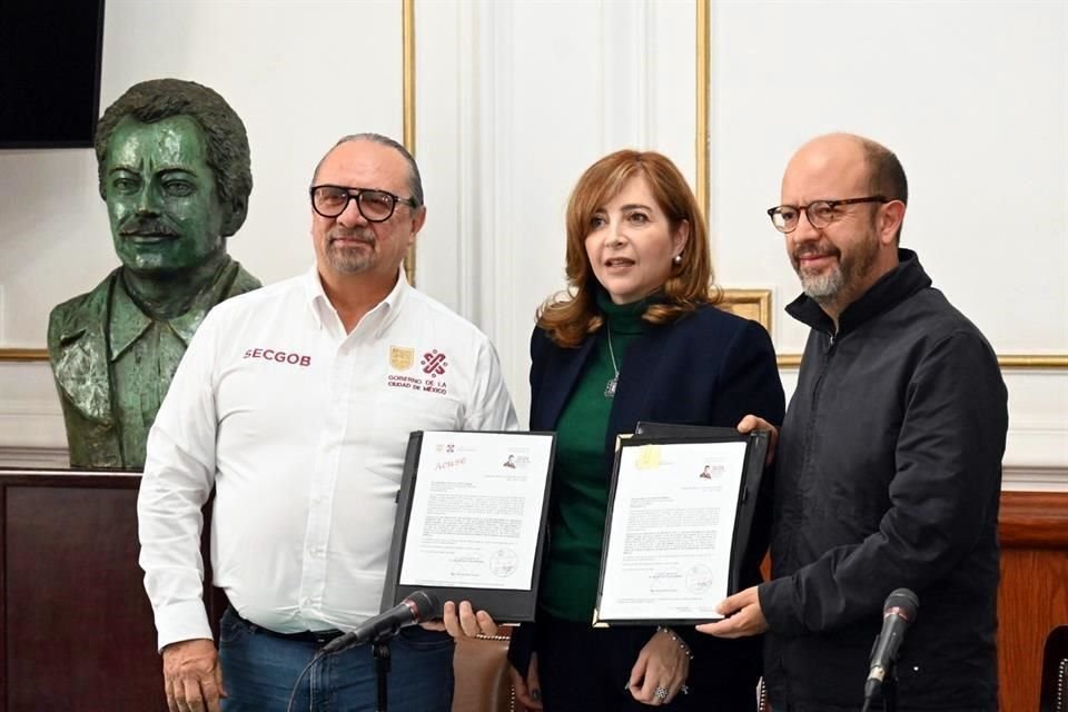 En la entrega de la nueva propuesta en materia de vivienda, la Mesa Directiva del Congreso recordó la importancia de retomar los documentos de planeación urbana.