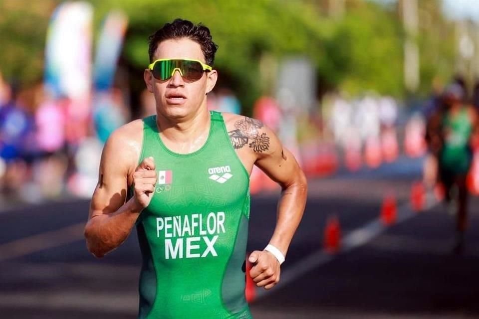 Aram Peñaflor vivió sus primeros JO y terminó en el sitio 47 con un crono de 1h 51'46.