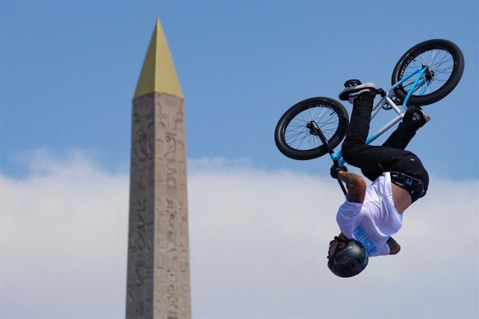 El primer latinoamericano en subir a lo más alto del podio en París 2024 es el argentino José Torres, quien ganó la prueba BMX freestyle.