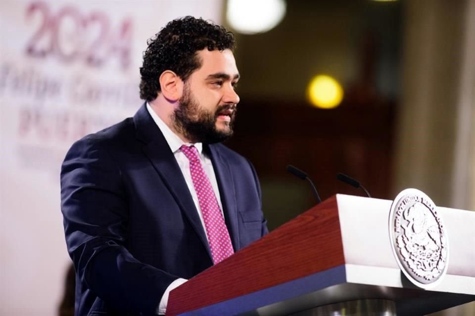 Juan Pablo de Botton, subsecretario de la SHCP, en la conferencia de esta mañana en Palacio Nacional.