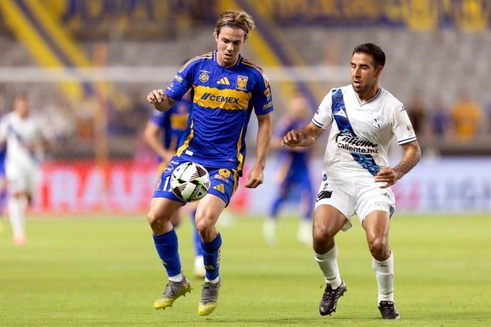 A Tigres se le comenzó a complicar el equipo poblano.