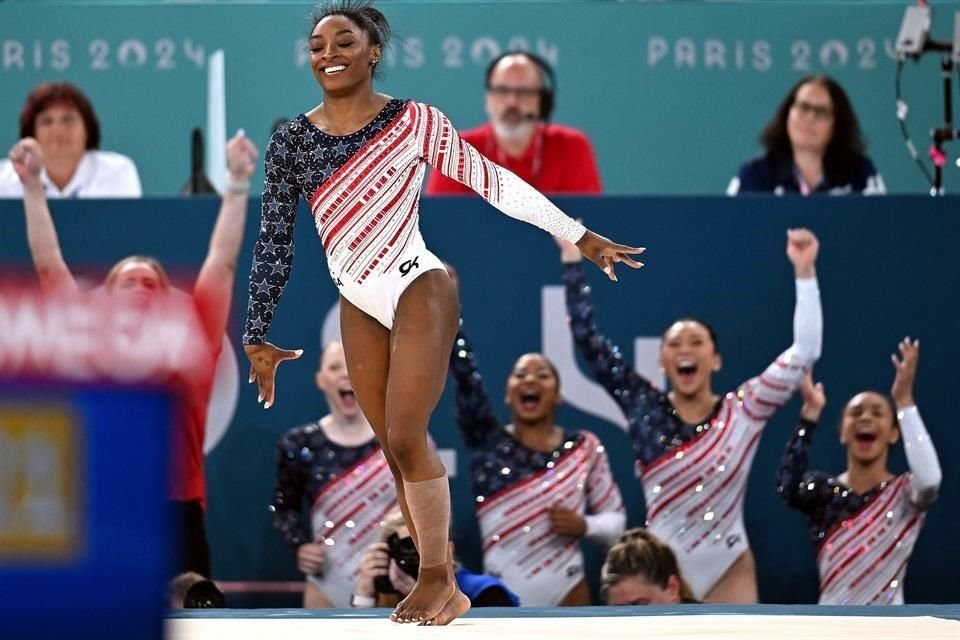 Simone Biles y sus compañeras de equipo, literalmente han brillado en París 2024.