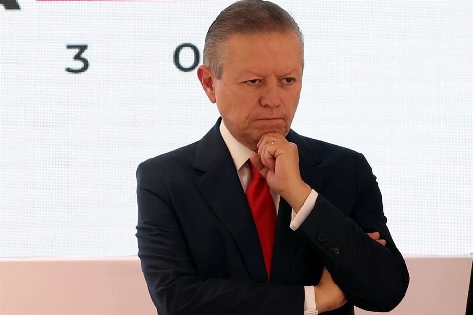 Zaldívar funge como coordinador de Política y Gobierno de Presidencia.