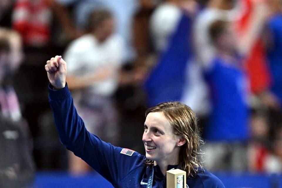 Con su plata en los 4x200 libres, Katie Ledecky se convirtió en la atleta olímpica más ganadora de EU con 13 medallas.