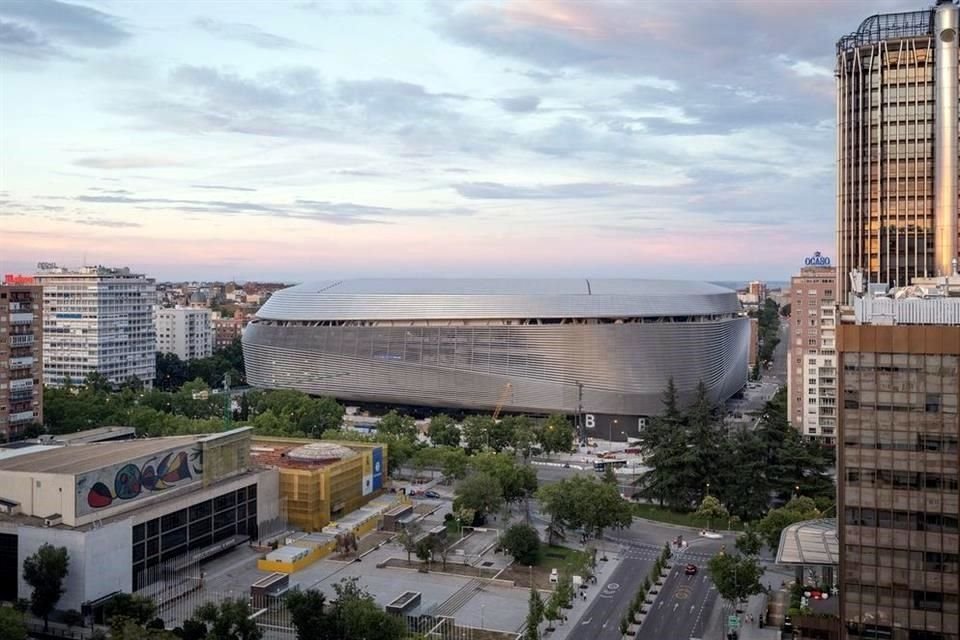 Finalizada la estructura del tejado, en mayo de 2023, los partidos en casa del club se volvieron a celebrar en las obras del estadio.