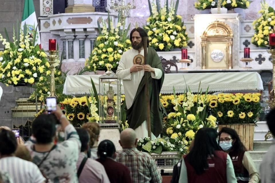 Devoción. La reliquia de San Judas Tadeo se exhibe en San Hipólito. Ahí, sus devotos le rinden homenaje cada 28 de octubre.