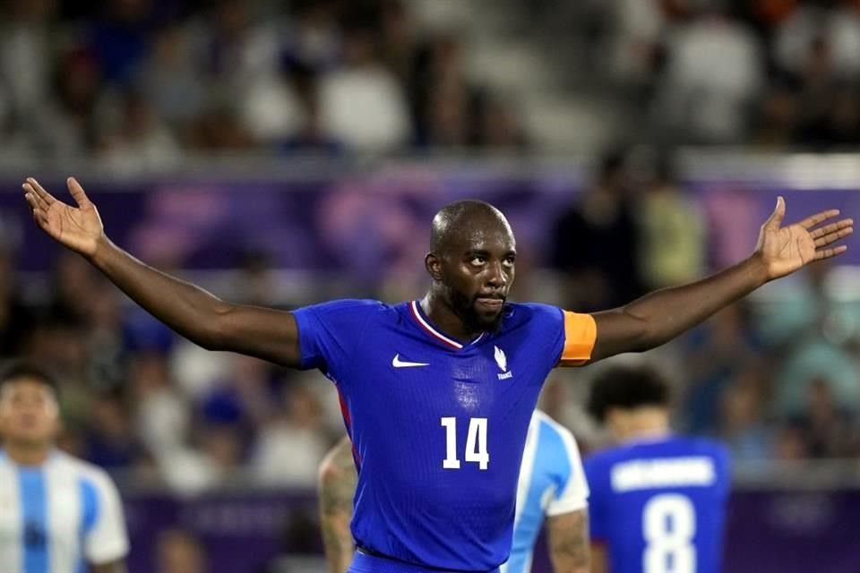 Un solitario gol de Jean-Philippe Mateta mantuvo a Francia invicta en el futbol olímpico y fue suficiente para eliminar a Argentina.