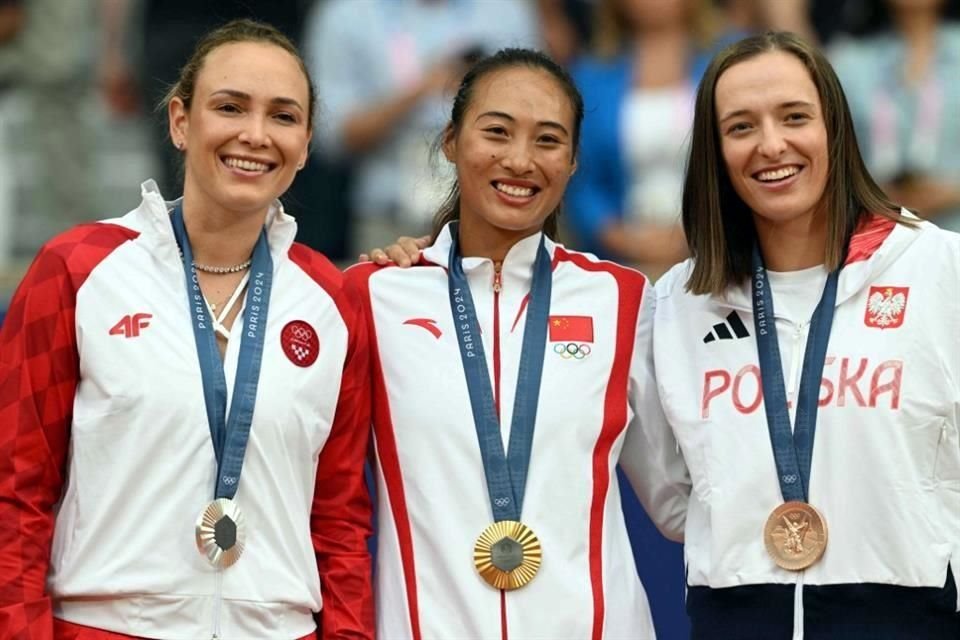 Las medallsitas del tenis femenil en París 2024.