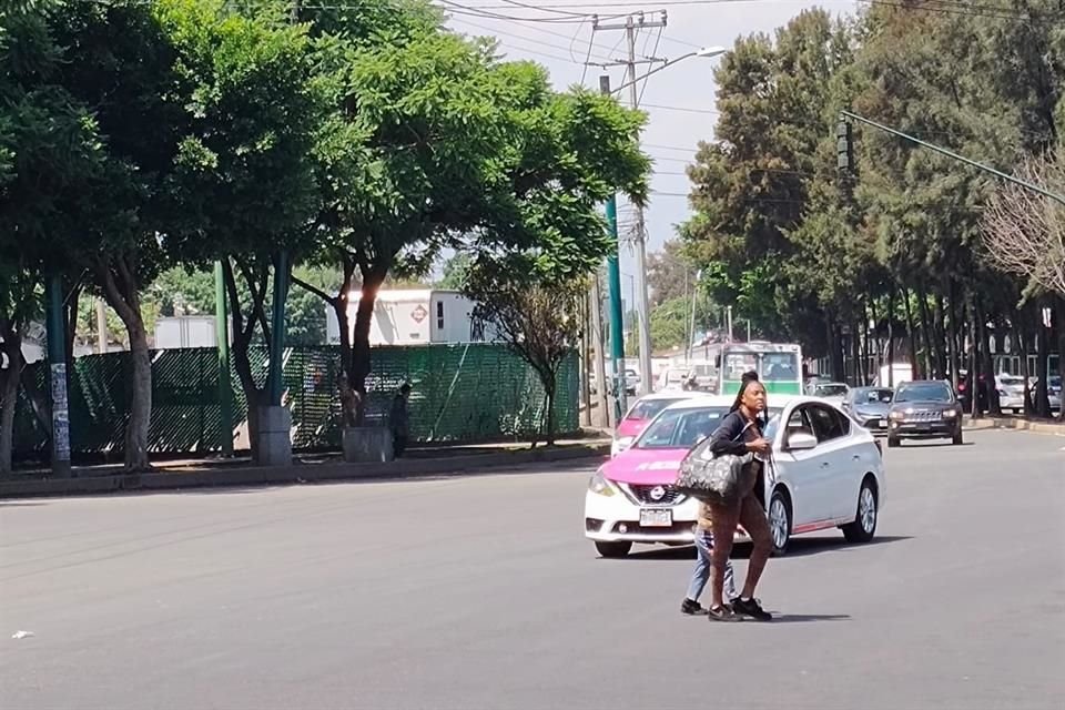 Locatarios aseguraron que la movilidad al interior del mercado está pensada prácticamente sólo para vehículos motorizados. 