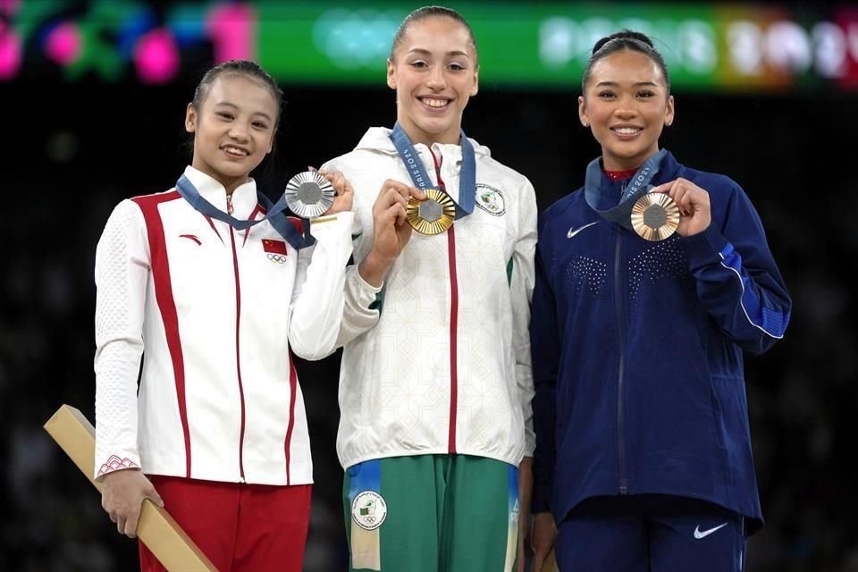 Nemour iba detrás de la china Qiu Qiyuan, campeona del mundo en 2023 y quien ganó plata, y de la estadounidense Sunisa Lee, que finalizó con bronce.