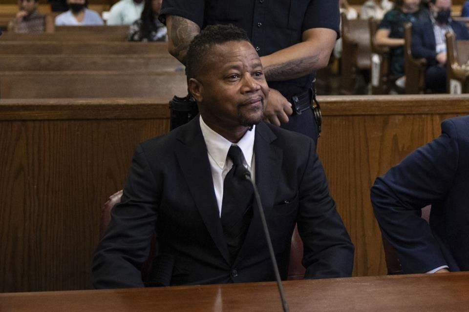 Cuba Gooding Jr. enfrentó acusaciones de agresión sexual, lo cual marcó una pausa en su carrera actoral.