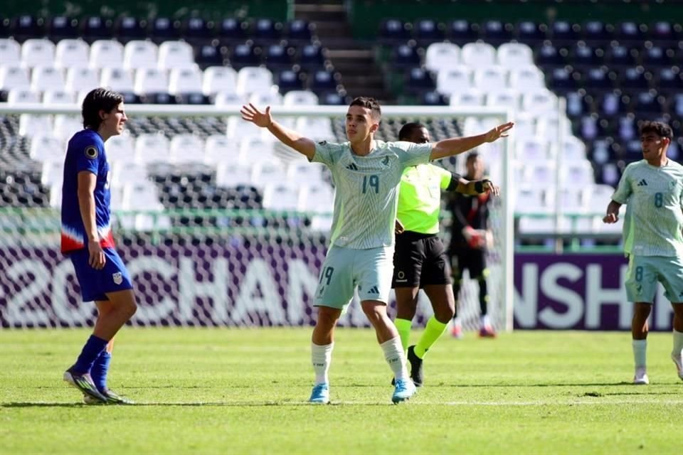 México batalló para ganar.