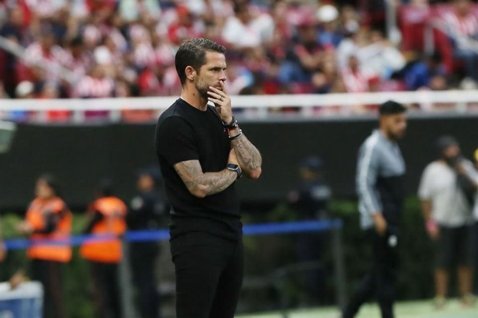 Fernando Gago, técnico de Chivas.