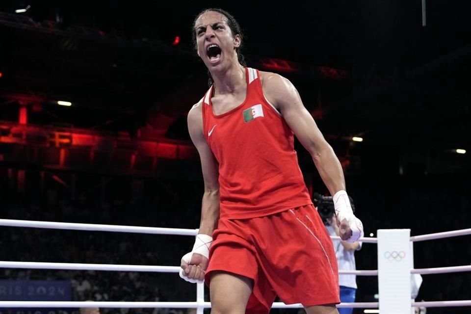 Pese a los discursos de odio en su contra, Khelif ya logró llegar a las semifinales de boxeo femenil en París y asegurar, de entrada, una medalla de bronce.