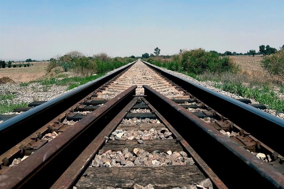 Diversas voces sugieren que el tren interoceánico contemple la posibilidad del transporte de pasajeros.