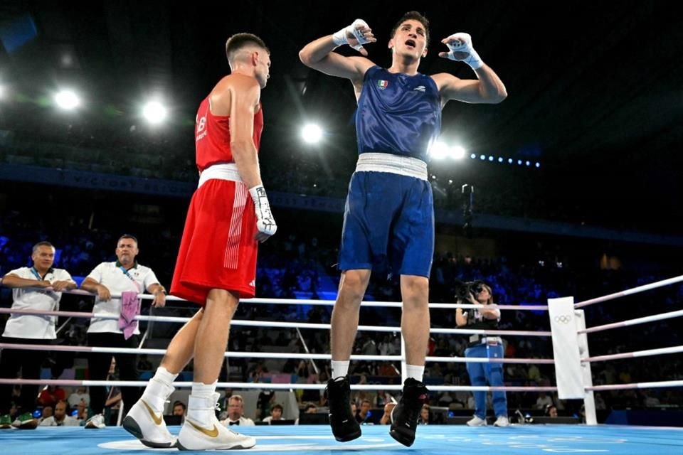 El mexicano Marco Verde venció al británico Lewis Richardson y peleará por la medalla de Oro  en el boxeo de los 71 kilos en París