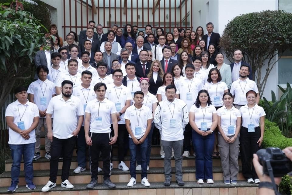 Los ganadores del reto ANUIES4MX 2024 viajarán a Japón para capacitarse en los laboratorios de MIRAI-Innovation.