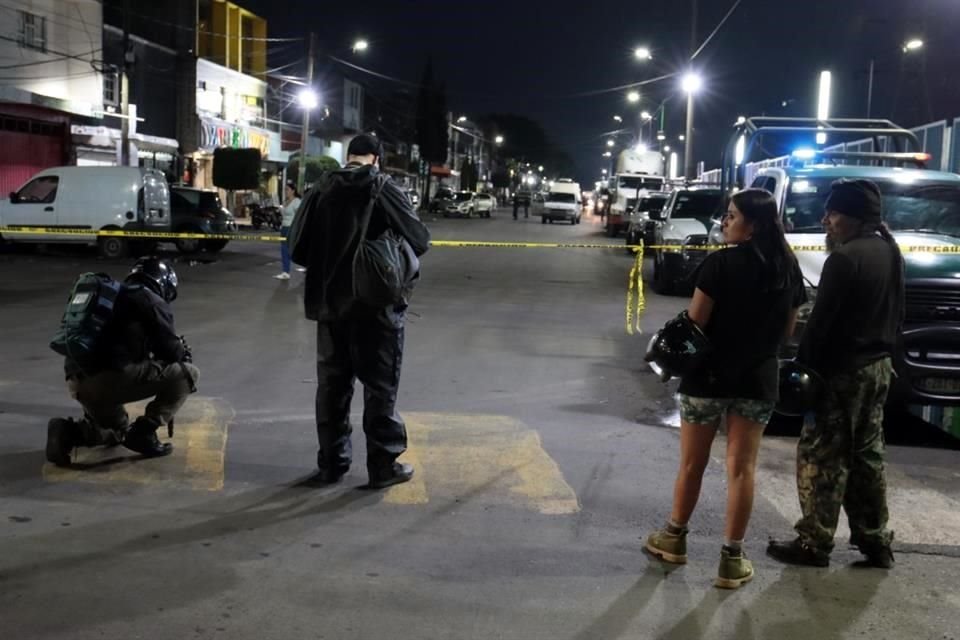 Una mujer fue asesinada afuera de la Utopía Libertad, en Iztapalapa; testigos señalaron que intentó escapar.