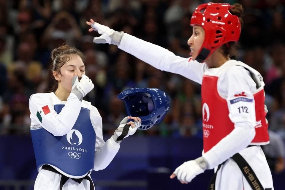 La taekwondoín Daniela Souza fue eliminada en Octavos en París tras haber recibido cinco amonestaciones, la última por quitarse el casco.