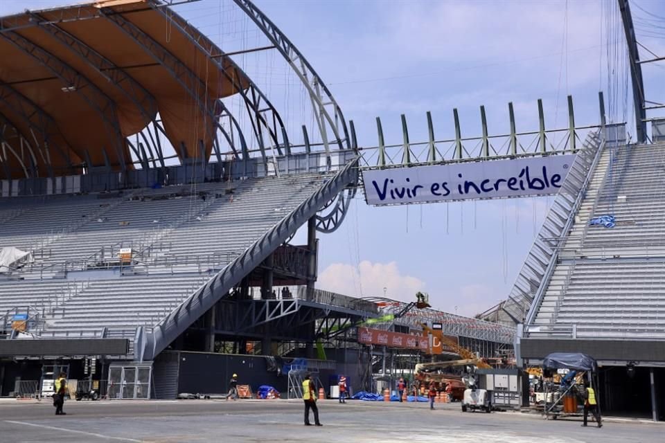 La remodelación promete un techado para los asistentes que los cubrirá contra los rayos UV y las lluvias.