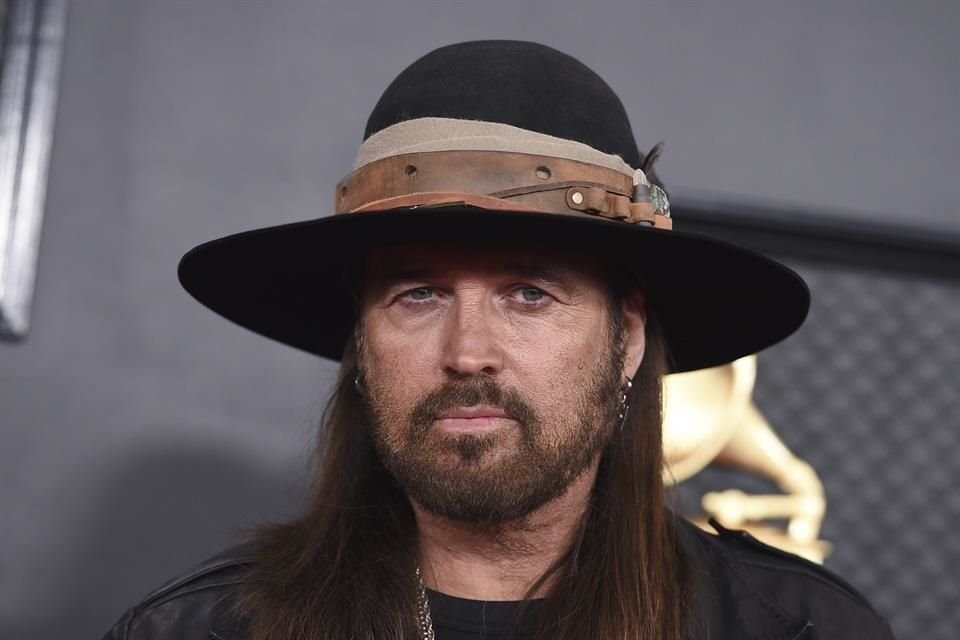 Billy Ray Cyrus se divorció  a los pocos meses de casado.