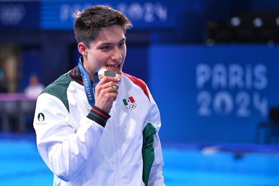 Osmar se va de París con Plata y Bronce.