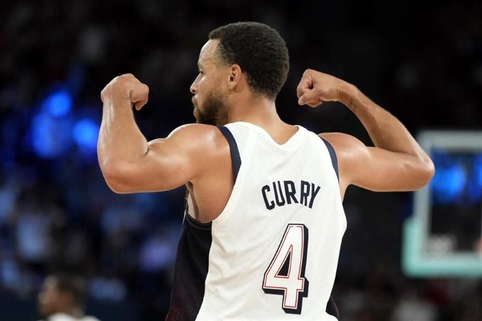 A Stephen Curry se le regresó la alegría tras anotar puntos claves y comandar a Estados Unidos a un triunfo sufrido sobre Serbia.