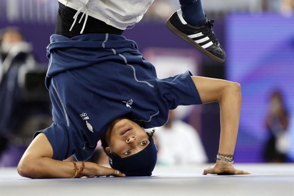 El break dance hizo su debut en París 2024.