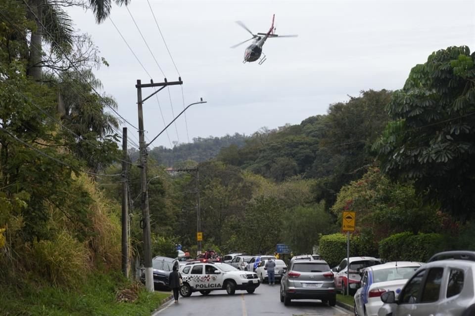 Pobladores describieron como aterrador la caída del avión en una zona residencial.