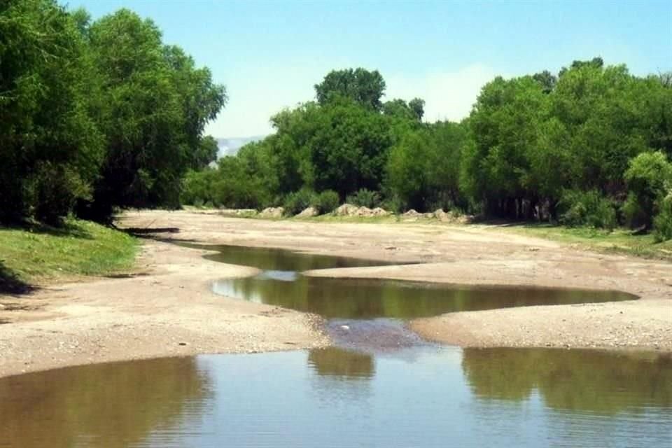 El 6 de agosto de 2014 la empresa Buenavista del Cobre, de Grupo México, derramó 40 mil metros cúbicos de sulfato de cobre acidulado hacia un afluente del Río Sonora.