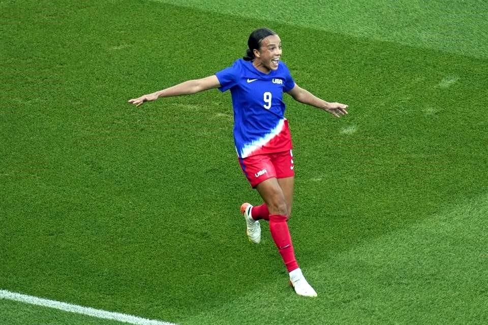 Mallory Swanson anotó el gol que le dio el Oro a Estados Unidos por primera vez en futbol femenil desde Londres 2012.