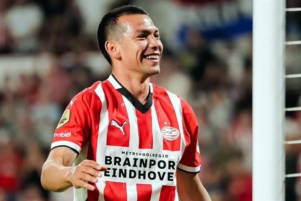 Chucky cooperó en la goleada del PSV.