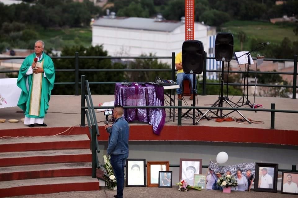 En el mismo mirador se celebró la misa.