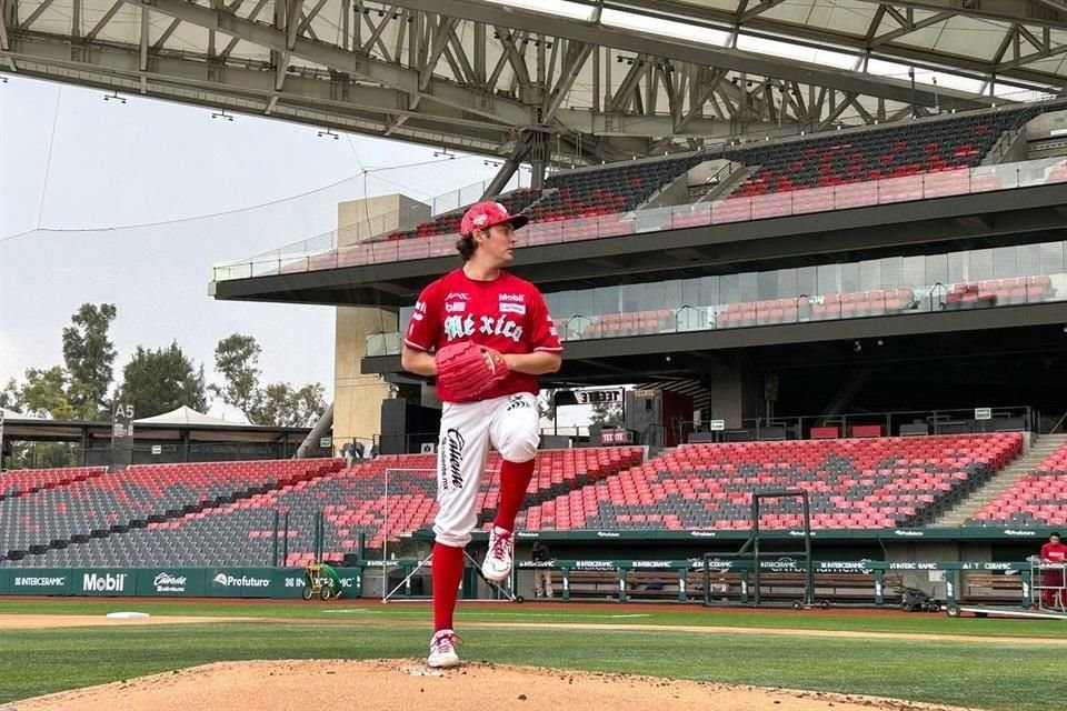 Tras recibir tratamiento médico por problemas gastrointestinales y recuperarse en EU, Trevor Bauer regresó a CDMX para reincorporarse con los Diablos Rojos del México.