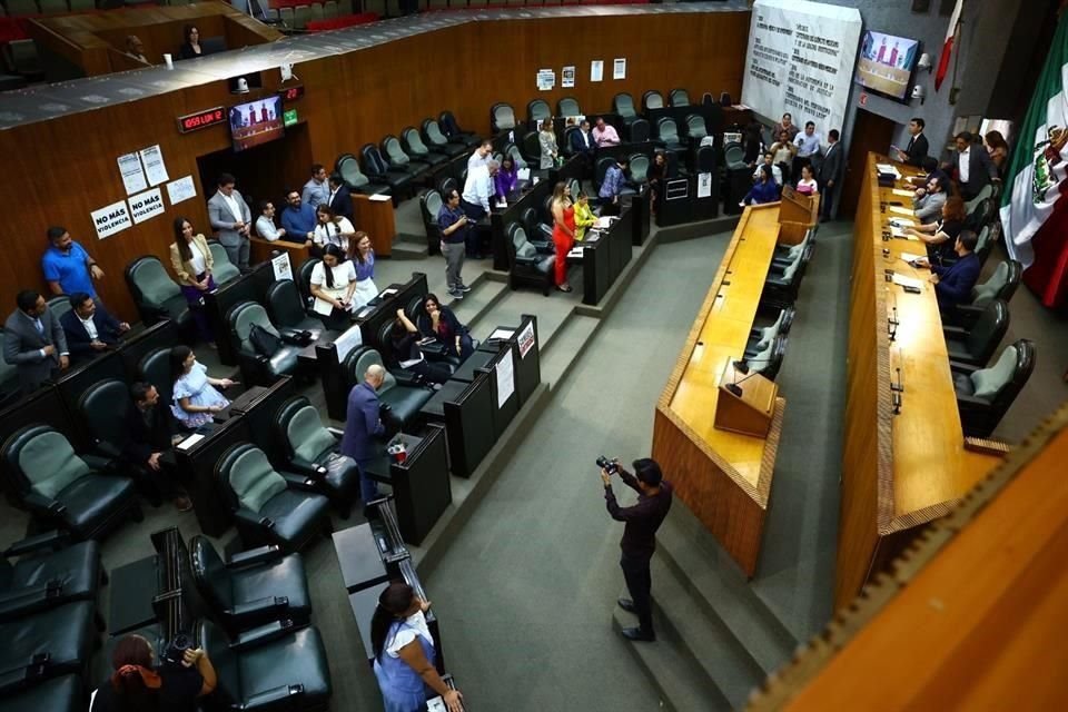 El Congreso local convocó sesiones de 12 comisiones para aprobar cuentas públicas y hasta el nuevo Fiscal en última semana de gestión.