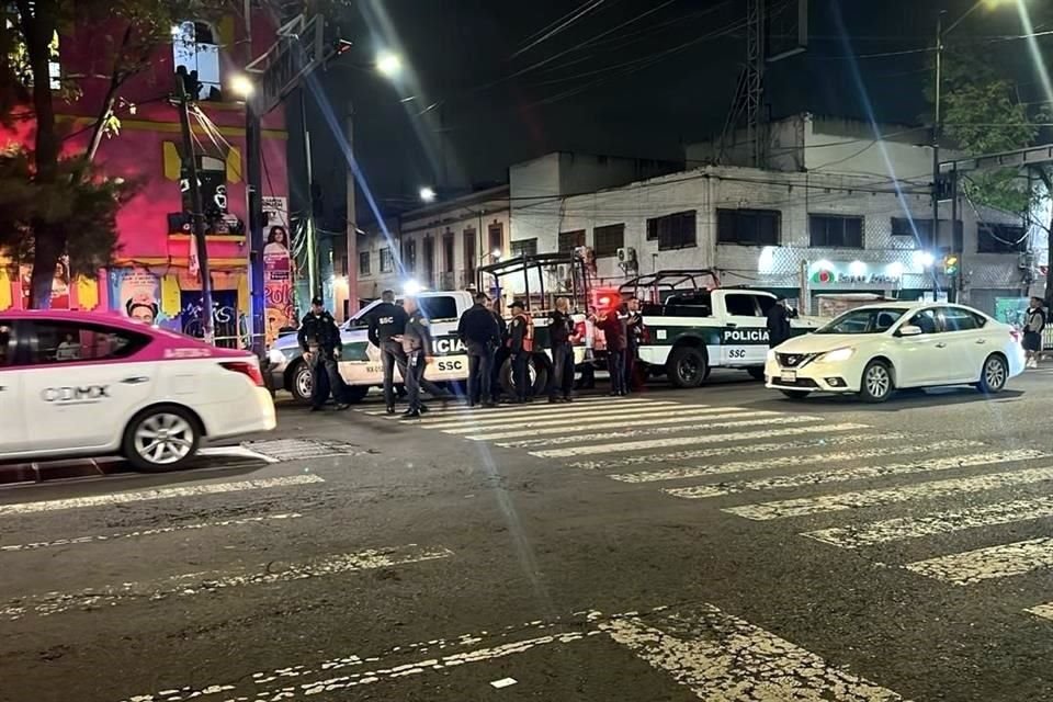 El adolescente viajaba a bordo del vehículo con otro joven, cuando fueron interceptados por sujetos desconocidos.