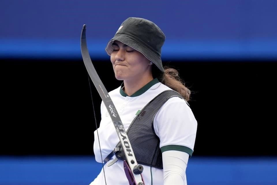 Alejandra Valencia llegó a París 2024 como medallista mundial y se esperaba que lograra 3 preseas, pero sólo conquistó una en la modalidad de equipos femenil.