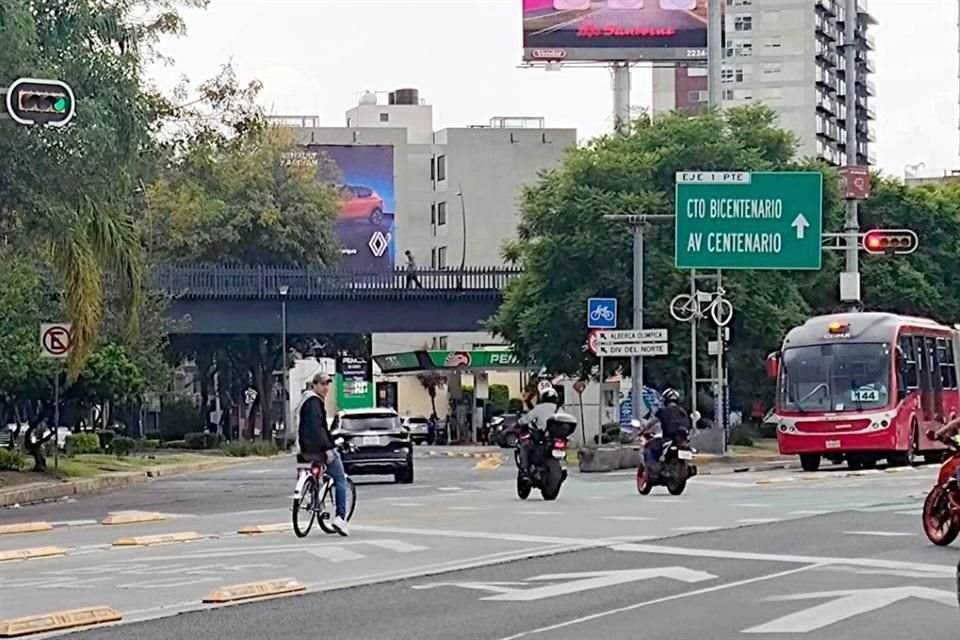 Usuarios ven un cruce conflictivo en Avenida Universidad.