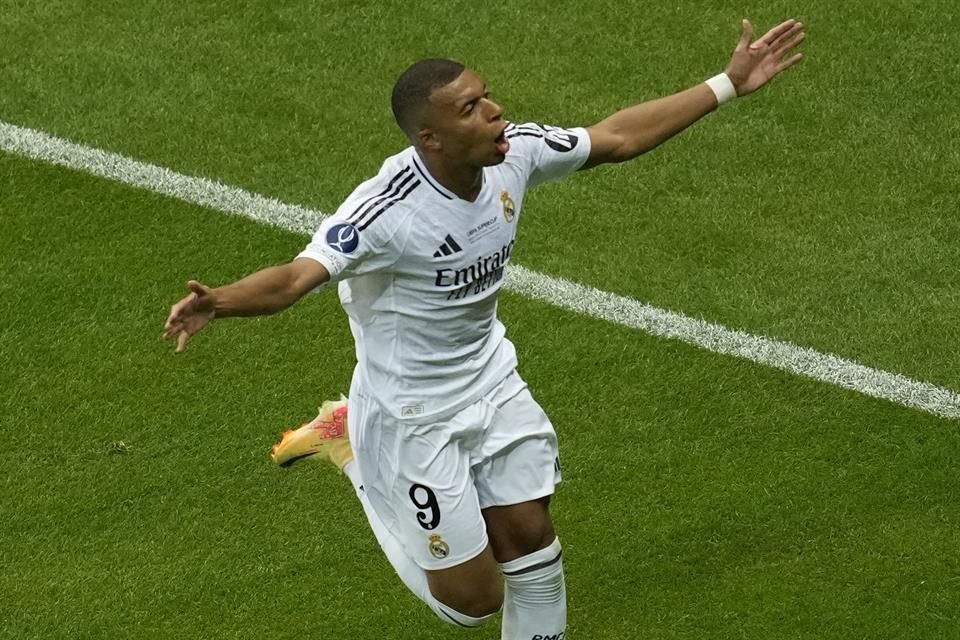 Mbappé celebró su primer gol como jugador del Real Madrid.