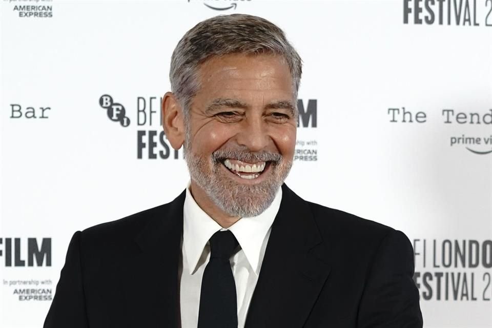 George Clooney está subastando una cena íntima para recaudar una meta de 60 mil dólares que serán destinados para su fundación benéfica.