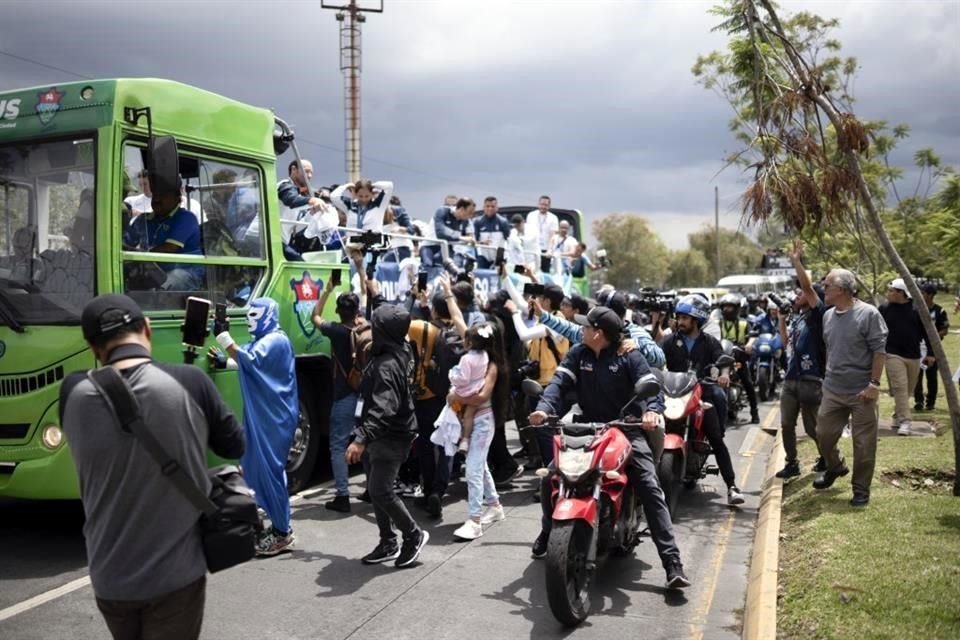 Gran recibimiento a la campeona olímpica.