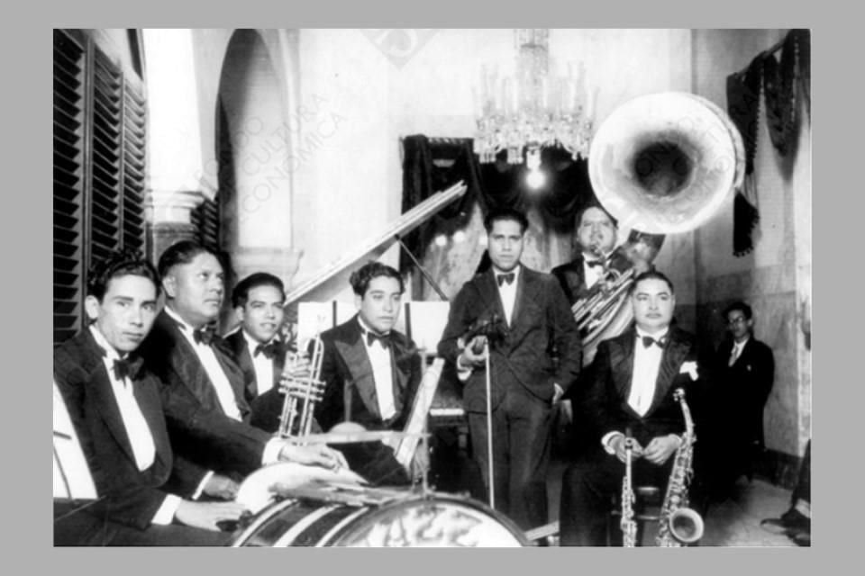 El jazz mexicano es anterior a los 50. En la foto, la orquesta de jazz del Chato Rojas, 1930.