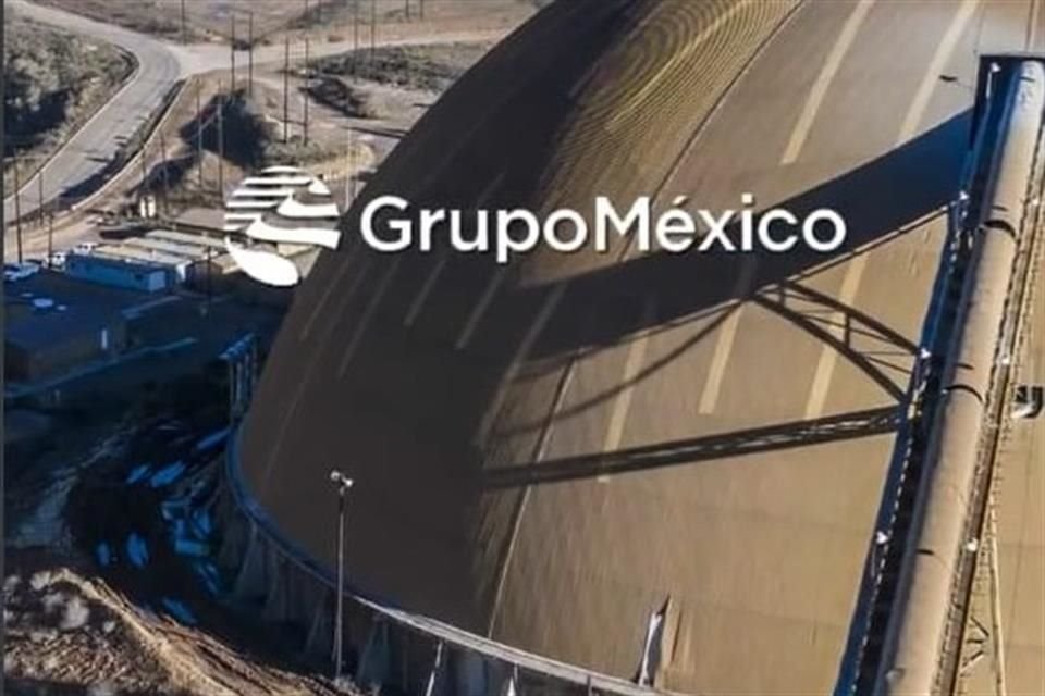 De concretarse la operación de Banamex, por el 100 por ciento de las acciones, la operación sería menor a 2 mil millones de dólares.