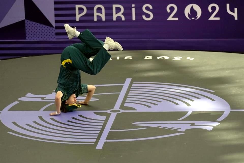 Rachael Gunn se hizo viral por su baile en París 2024.