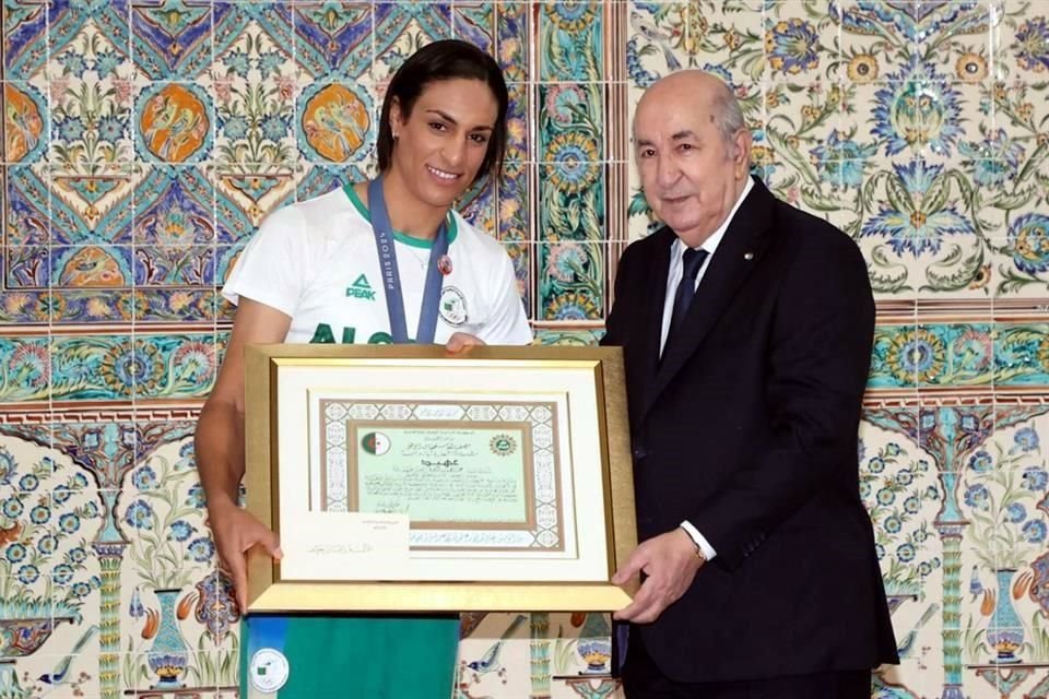 El Presidente de Argelia, Abdelmadjid Tebboune, reconoció a Imane Khelif.