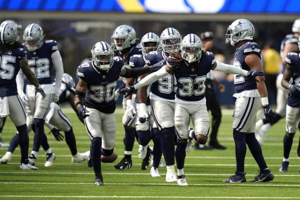 Los Cowboys de Dallas superaron la barrera de los 10 mil millones de dólares y son la franquicia deportiva más cara del mundo.