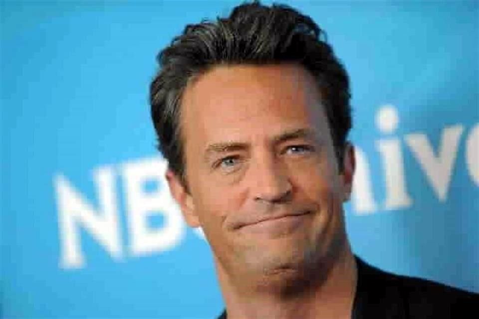 El asistente del actor Matthew Perry le inyectó tres dosis fuertes de ketamina antes de hallarlo muerto en su jacuzzi.