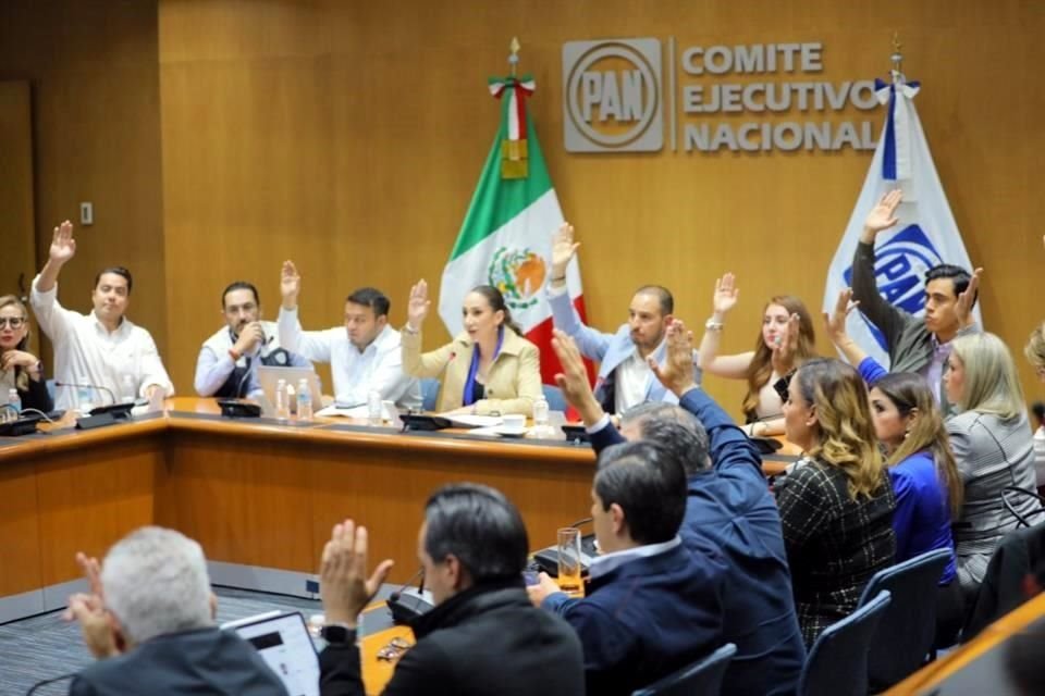 Comisión organizadora para el relevo en el PAN facilitó el registro de los aspirantes a dirigir al blanquiazul.