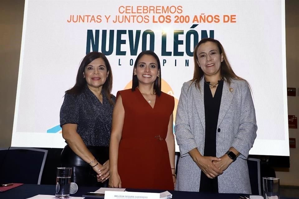 Amalia Galván Trejo, directora de Vinculación Institucional de Los Pinos; Melissa Segura, Secretaria de Cultura de Nuevo León, y Pilar Lozano, titular de la representación del Estado en la CDMX, durante la presentación del programa.