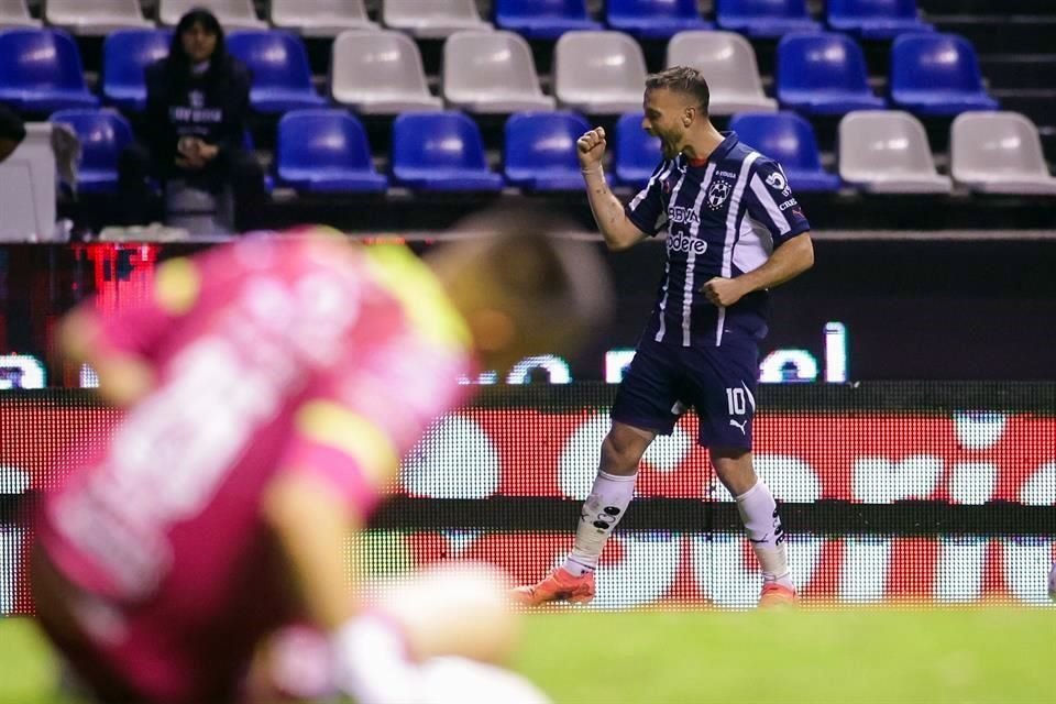 Sergio Canales marcó un golazo.